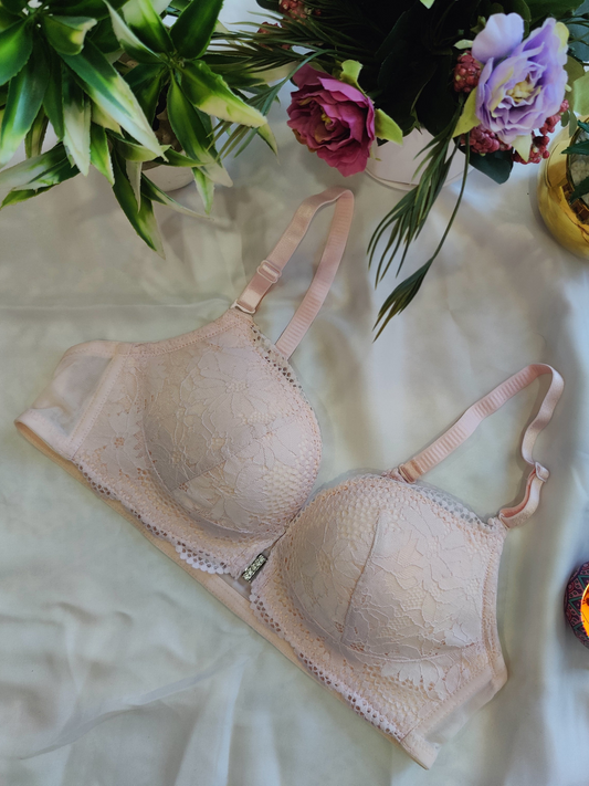 Elegant Lace Front-Open Bra
